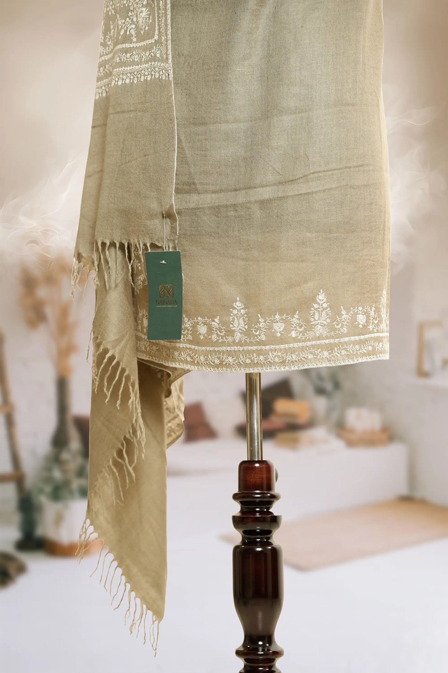 Belgium Toosh with Sozni Embroidery Border