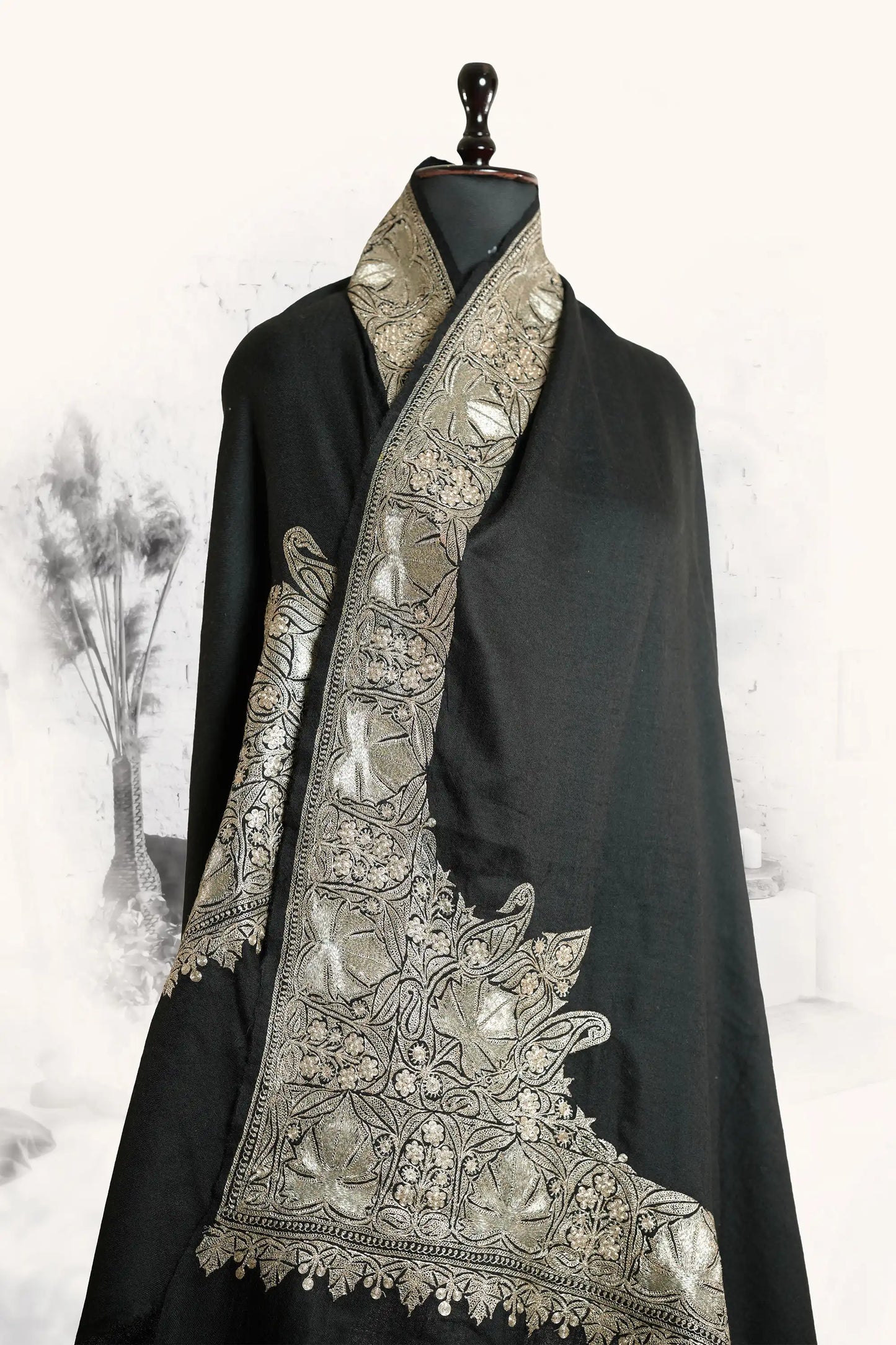 Black Tilla Border Shawl