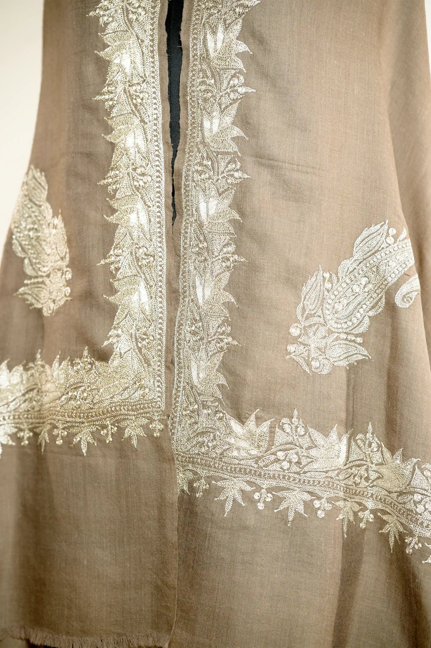 Natural Colour Tilla Border Shawl