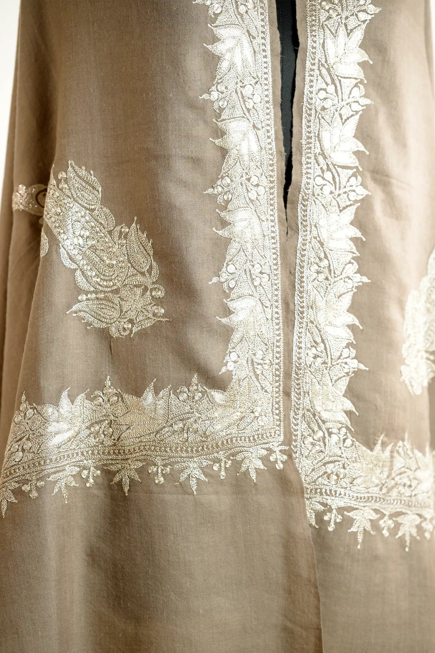 Natural Colour Tilla Border Shawl