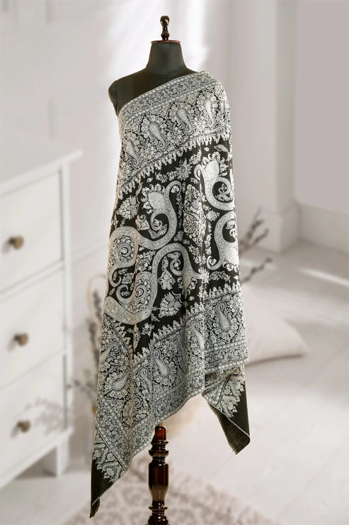 Black Pashmina Jamawar Ladies Shawl
