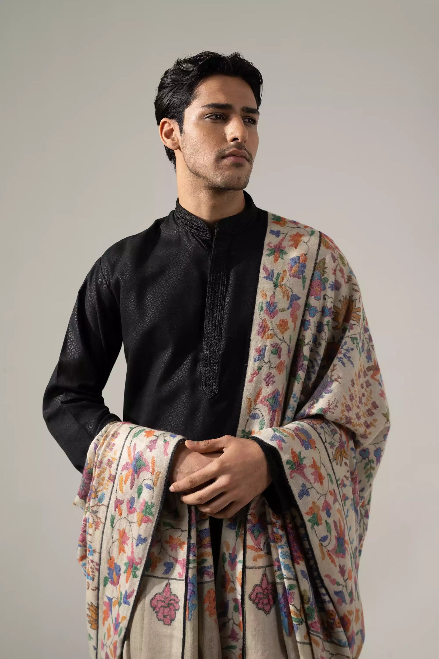 Men's Kani Shawl in Belgium Toosh