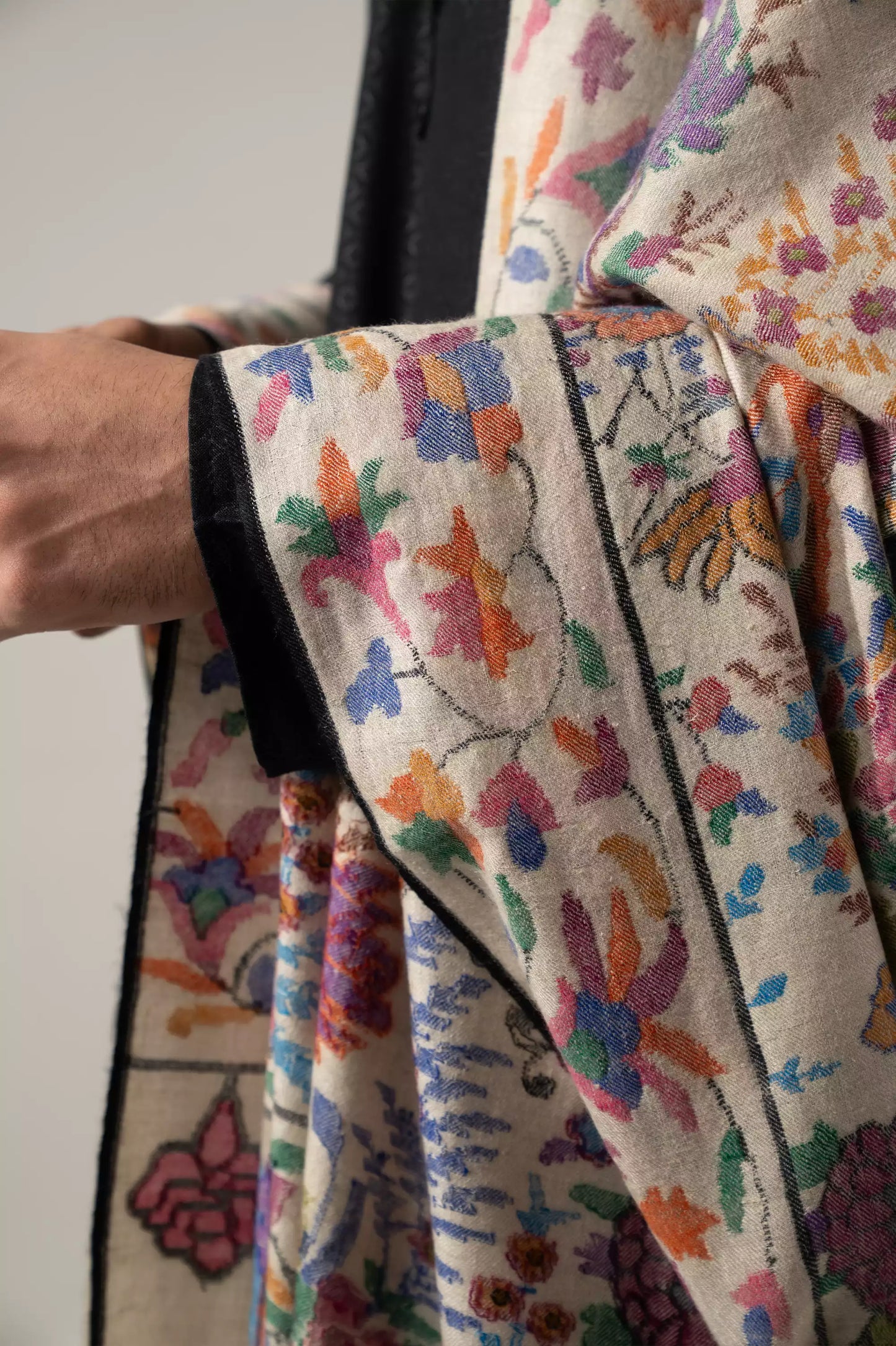 Men's Kani Shawl in Belgium Toosh