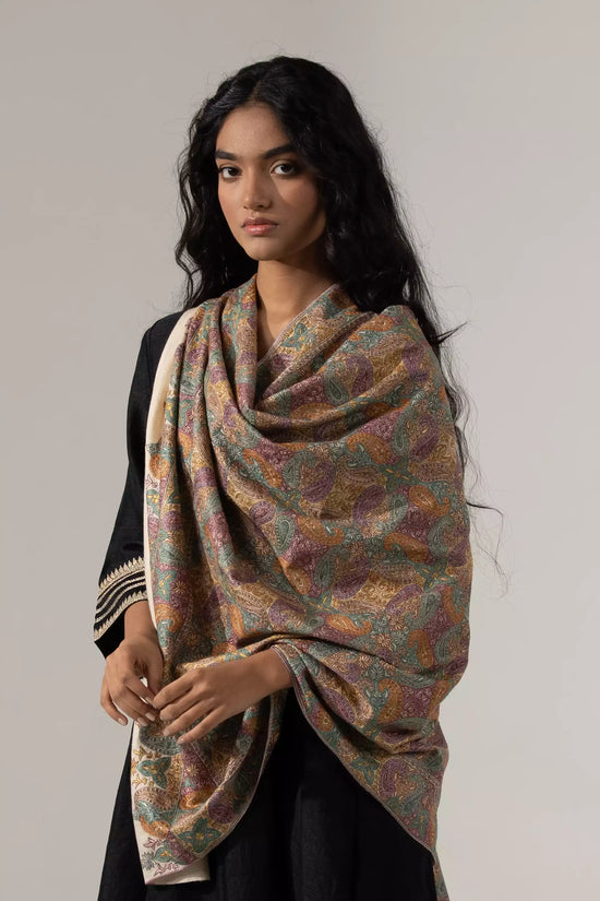 Women Jamawar Shawl with Multicolor Sozni Embroidery