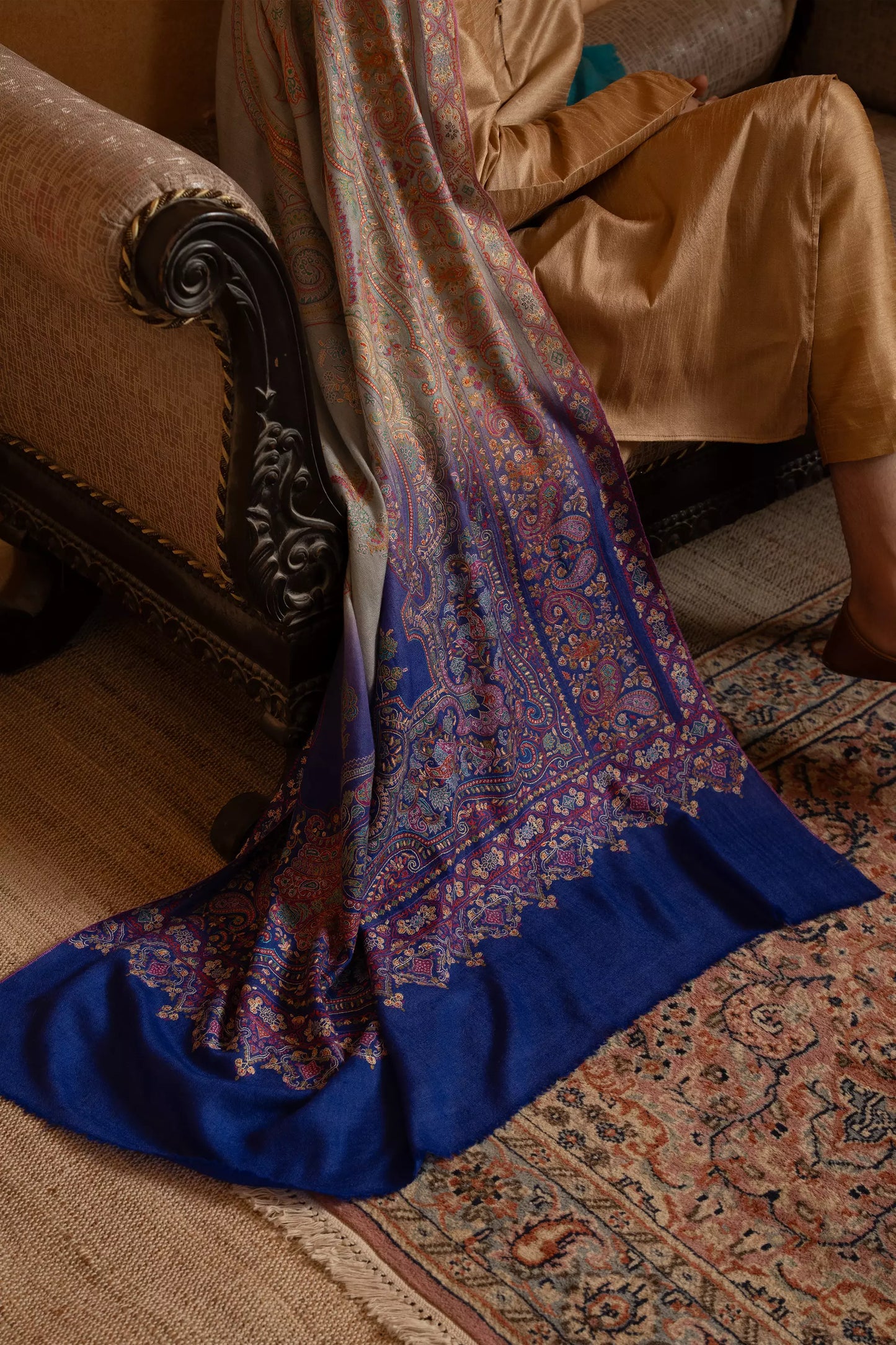 Men's Firozi and Purple Shaded Sozni Embroidery Shawl